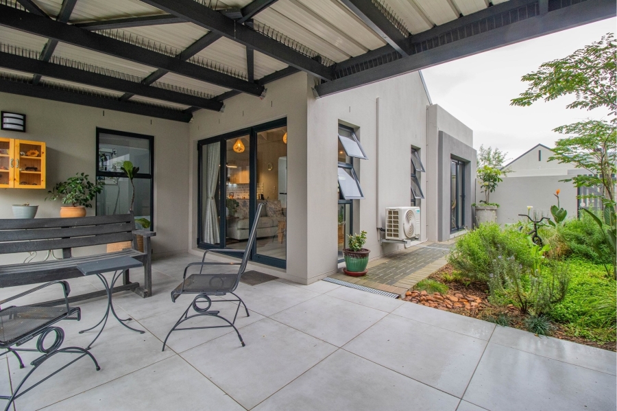 3 Bedroom Property for Sale in Aan de Wijnlanden Western Cape